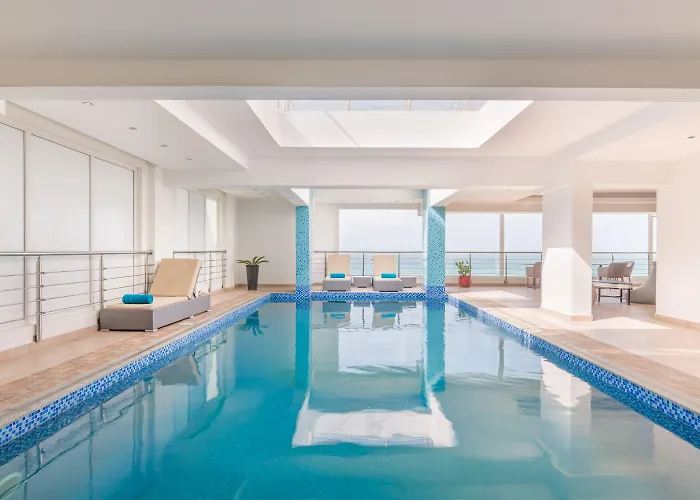 Al Hail Waves Hotel Managed By Centara Mascate