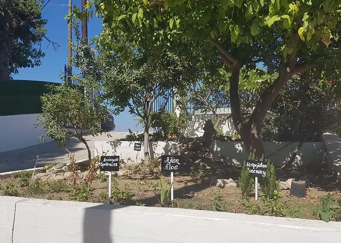 Aspro Spiti Hotel Apartments Tigkaki 