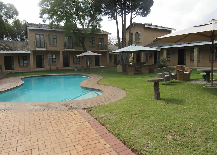 Hoyohoyo Chartwell Lodge Johannesburg