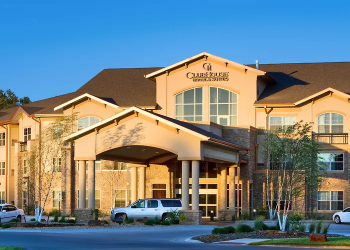 Clubhouse Hotel And Suites Pierre