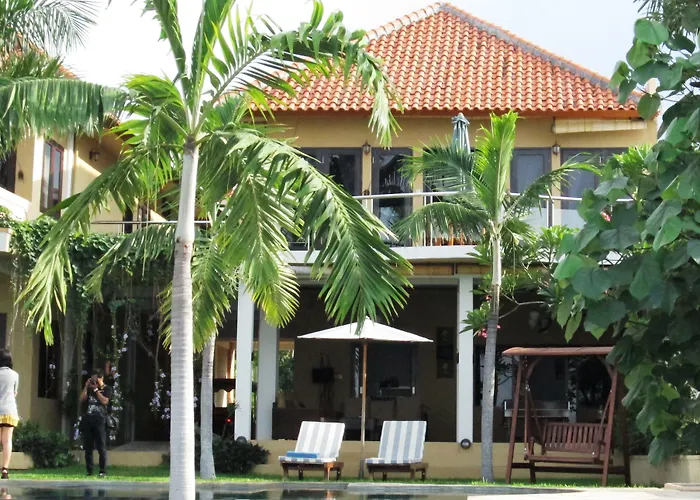 Dolphin Beach Bali Lovina 