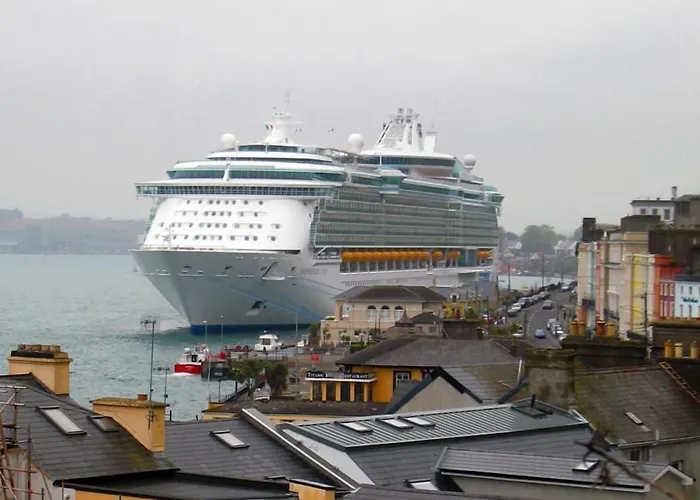 WatersEdge Hotel Cobh