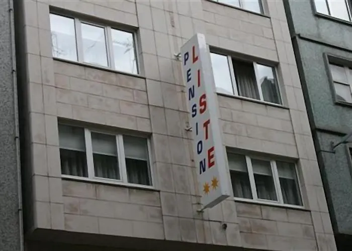 Hostal Liste Station A Coruña