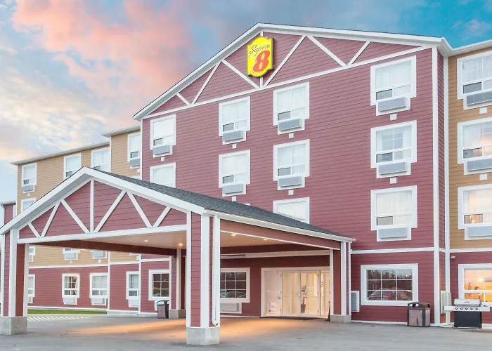 Super 8 By Wyndham Red Lake On