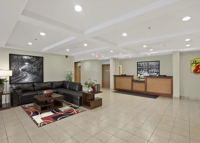 Super 8 By Wyndham Red Lake On