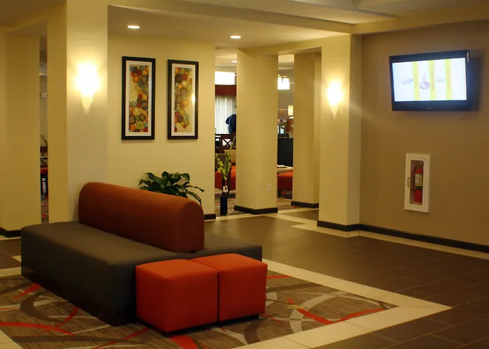 Holiday Inn Express And Suites - Bradford By Ihg