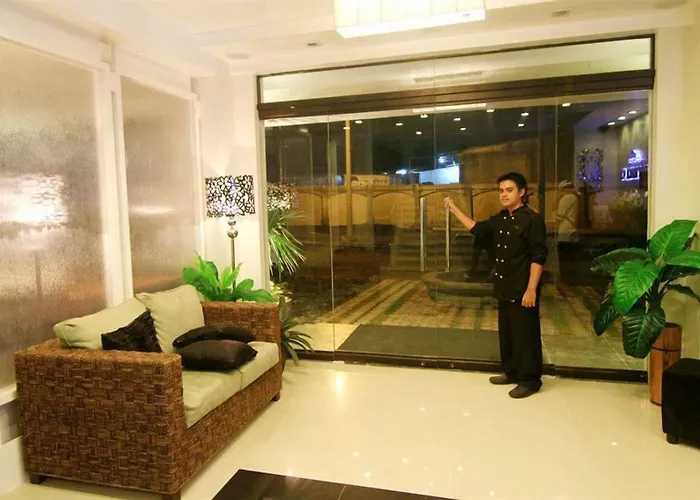 Urban Manor Hotel Roxas City