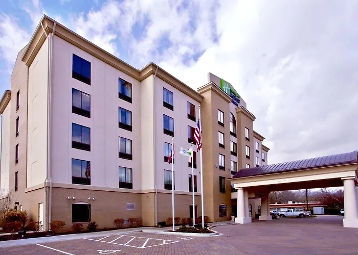 Holiday Inn Express & Suites Oak Ridge By Ihg