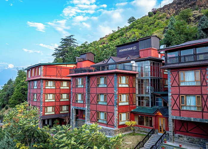 Golden Tulip Srinagar Hotel