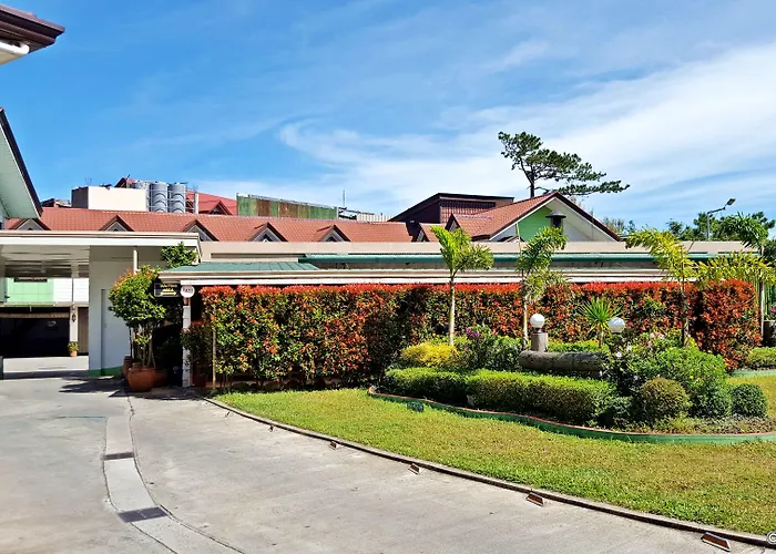 Hollywood Drive-In Hotel Baguio City