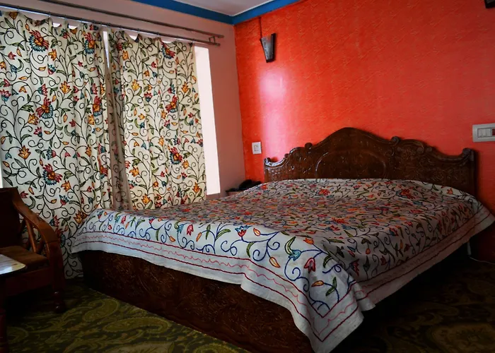 Hotel Noor Mahal Pahalgam