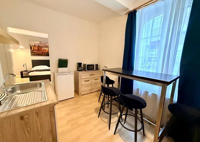 Altstadthotel Hayk Am Rhein Keulen