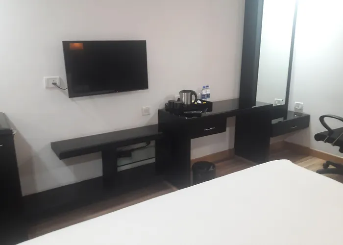 Esthell Hotel Chennai