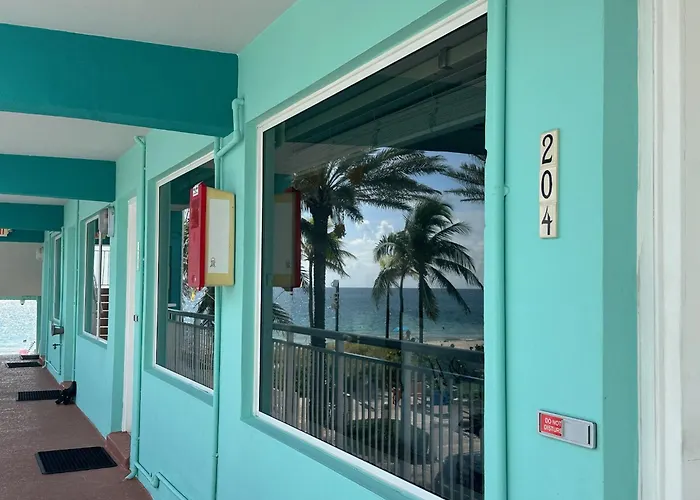 Windjammer Resort And Beach Club Lauderdale-by-the-Sea