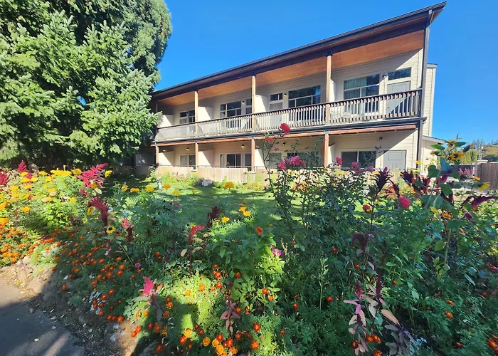 Westcliff Lodge Hood River