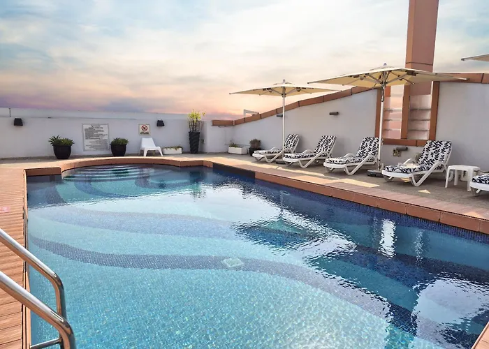 Signature Hotel Al Barsha Dubái