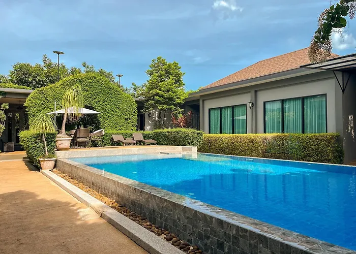 Baanmee Phuket Near Chalong Pier Hotel