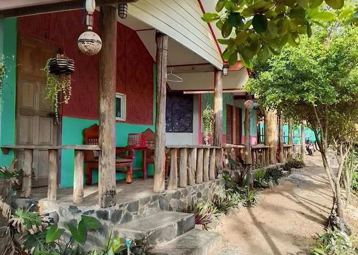 Relax Beach House เกาะลันตา