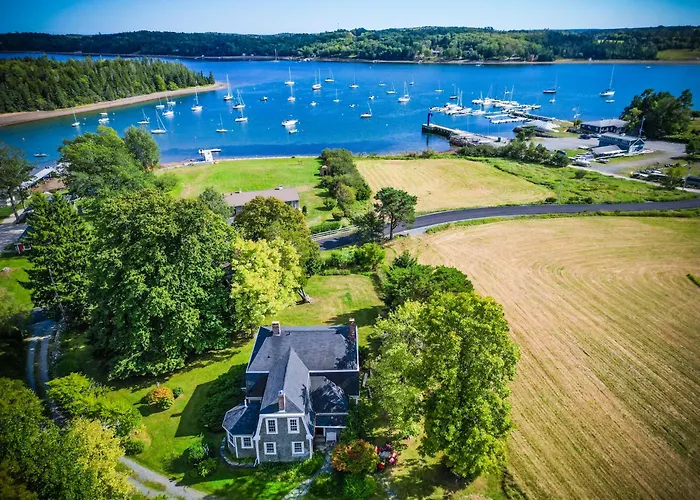 The Kitch'Inn - Boutique Inn And Wine Bar Mahone Bay