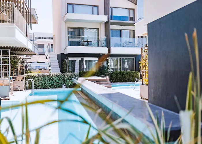 Serenity Suites Nikiti 
