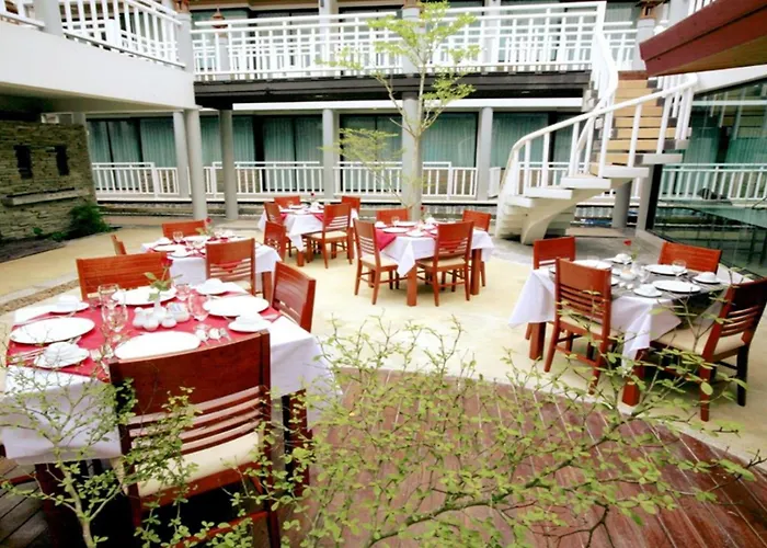 Honey Resort, Kata Beach