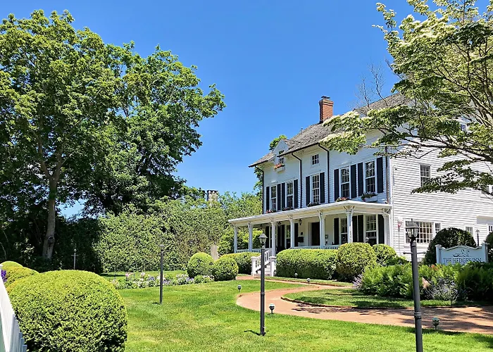 The Hedges Inn East Hampton