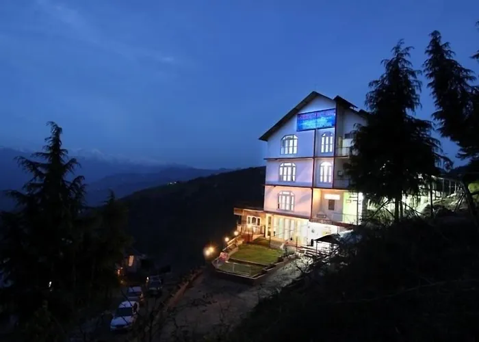 Shining Star Resort Chamba 