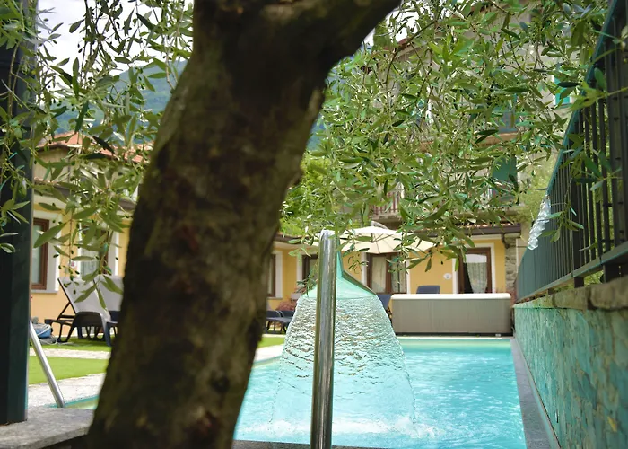 Hotel Diffuso Il Portichetto Sulla Collina A Vezio Perledo