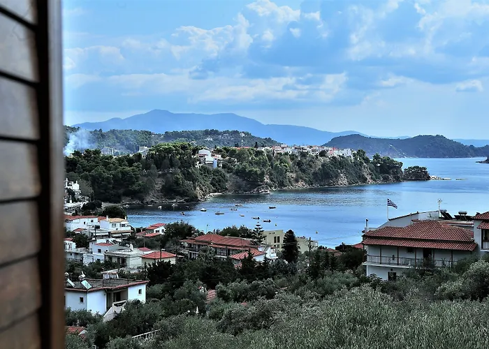 Eye Q Resort Seaview Skiathos-Stadt