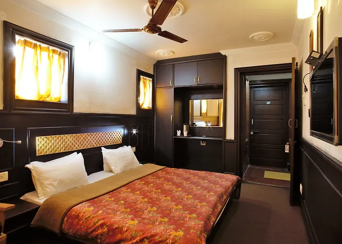 Hotel Sadaf Srinagar 