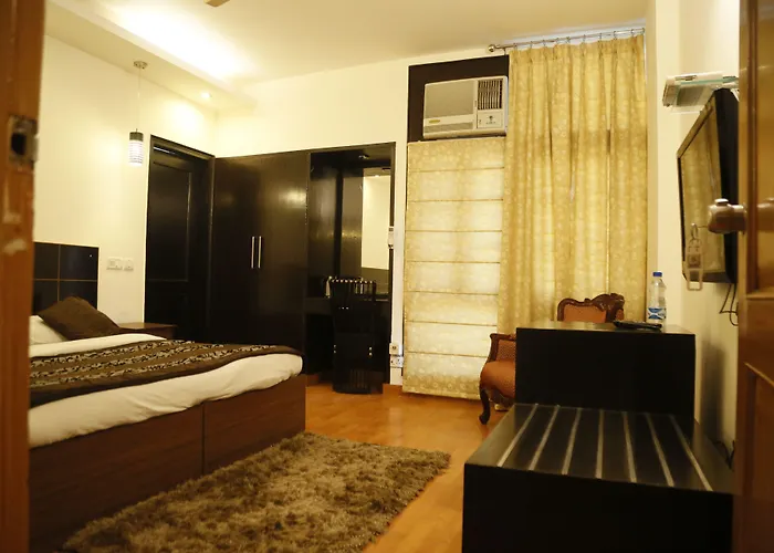 Grand Ffour Hotel New Delhi