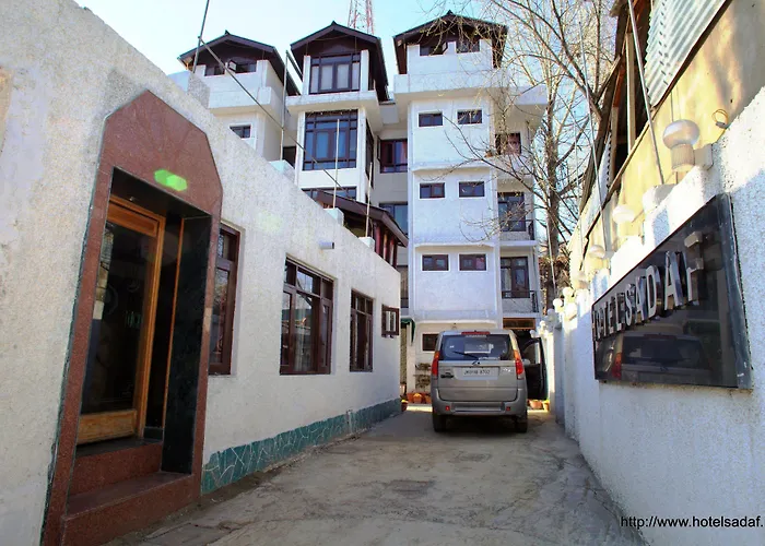Hotel Sadaf Srinagar 