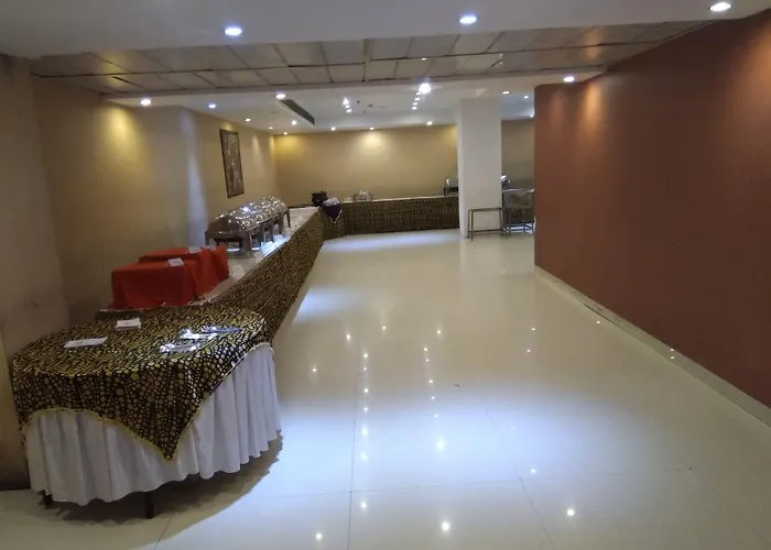 Hotel Rajshree & Spa Chandigarh