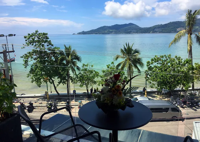 The Front Hotel And Apartments Patong