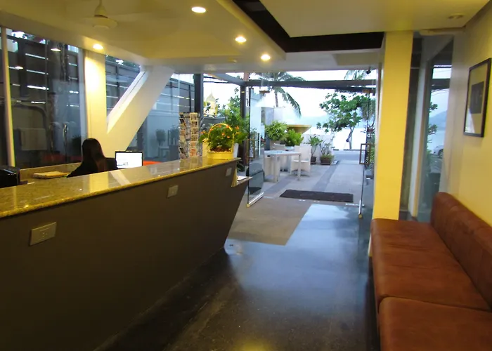 The Front Hotel And Apartments Patong