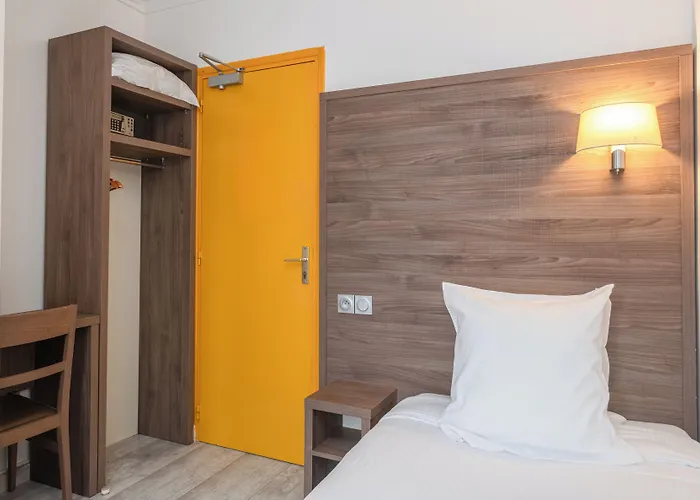 Hotel Luxor Issy-les-Moulineaux