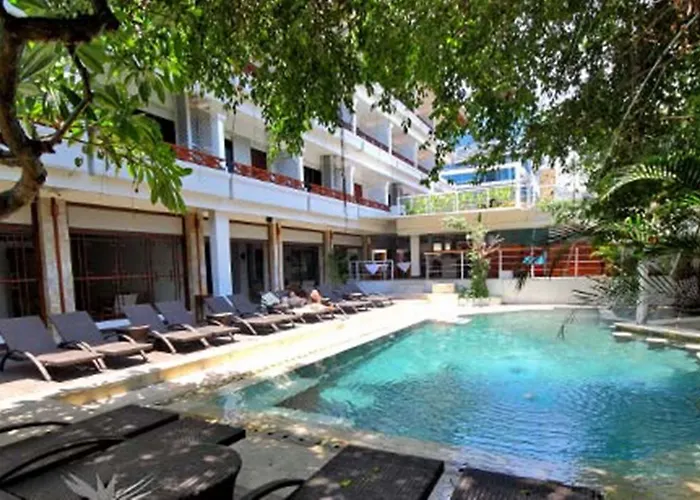 Maharani Beach Hotel Kuta 