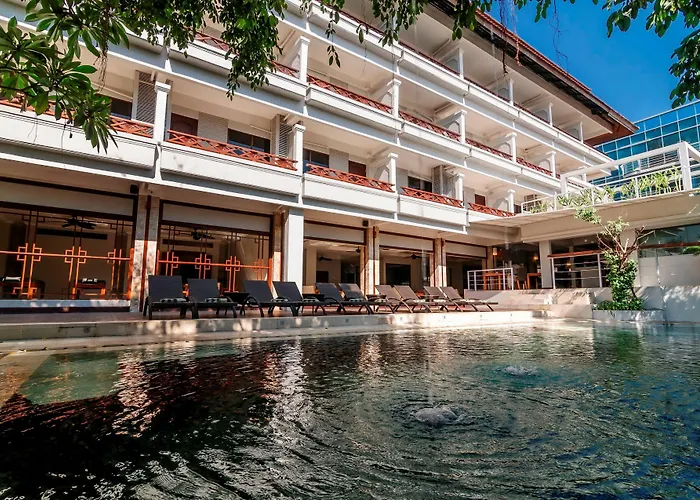 Maharani Beach Hotel Kuta 