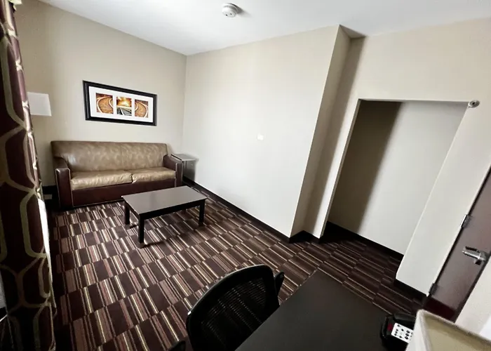 Holiday Inn Express Alva By Ihg
