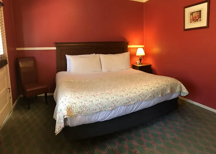 Alpine Inn Hot Springs