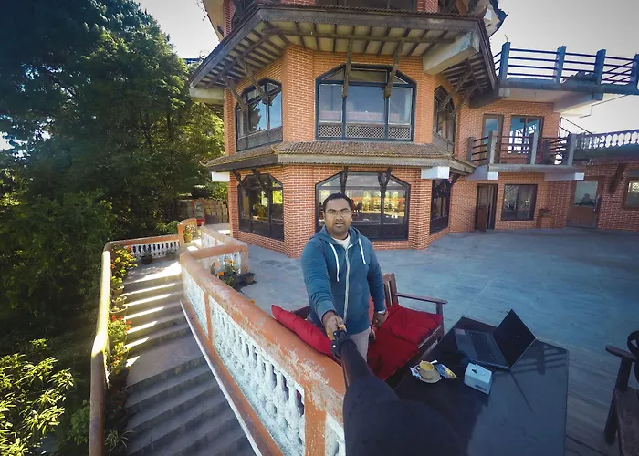 Peaceful Cottage & Cafe Du Mont Nagarkot