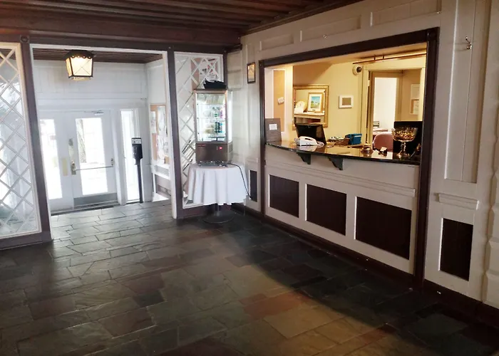 Hotel Le Manoir Baie-Comeau