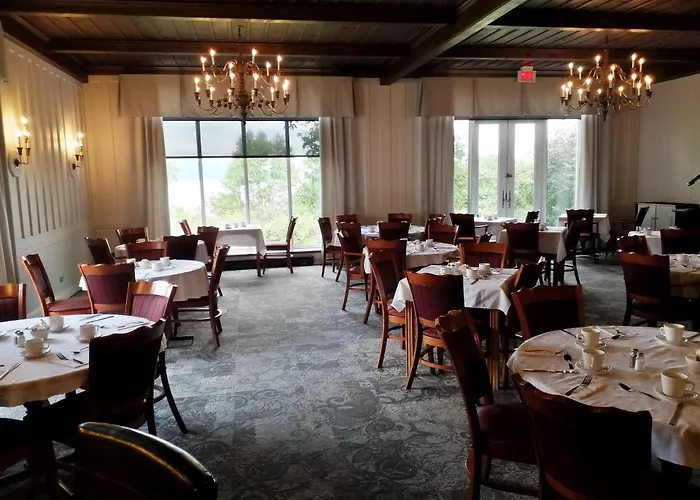 Hotel Le Manoir Baie-Comeau