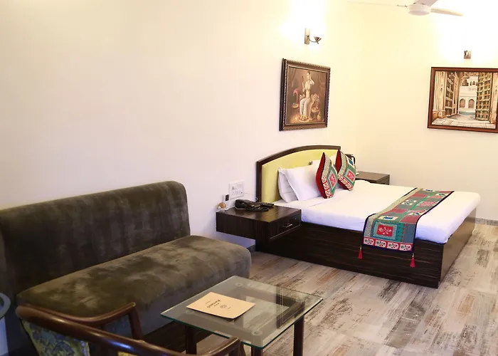 Hotel Karnavati Mount Abu