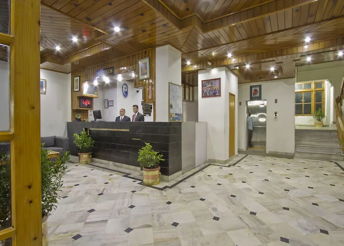Hotel Snow View Manali