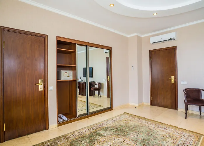 Royal Petrol Hotel Almaty