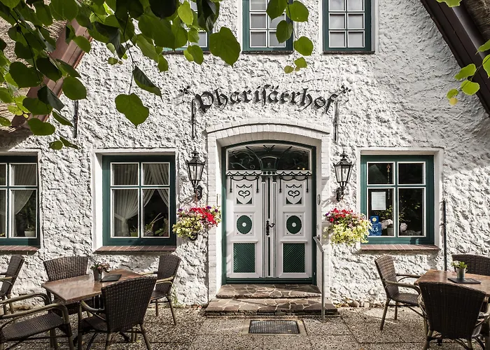 Hotel Pharisäerhof - DAS Hundehotel auf Nordstrand mit Restaurant und Café