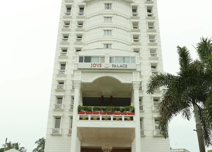 Joys Palace Hotel Thrissur