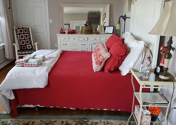 Josephine'S On The Bay Bed And Breakfast Hull