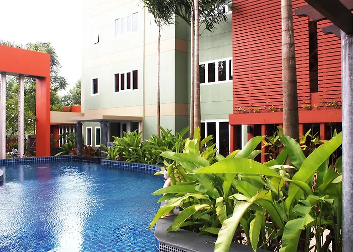 Phuket Ecozy Hotel